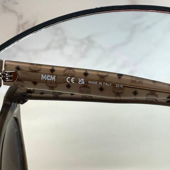 MCM Visetos Monogram Square Sunglasses with Cognac Hard Case NWOT - Picture 7 of 9